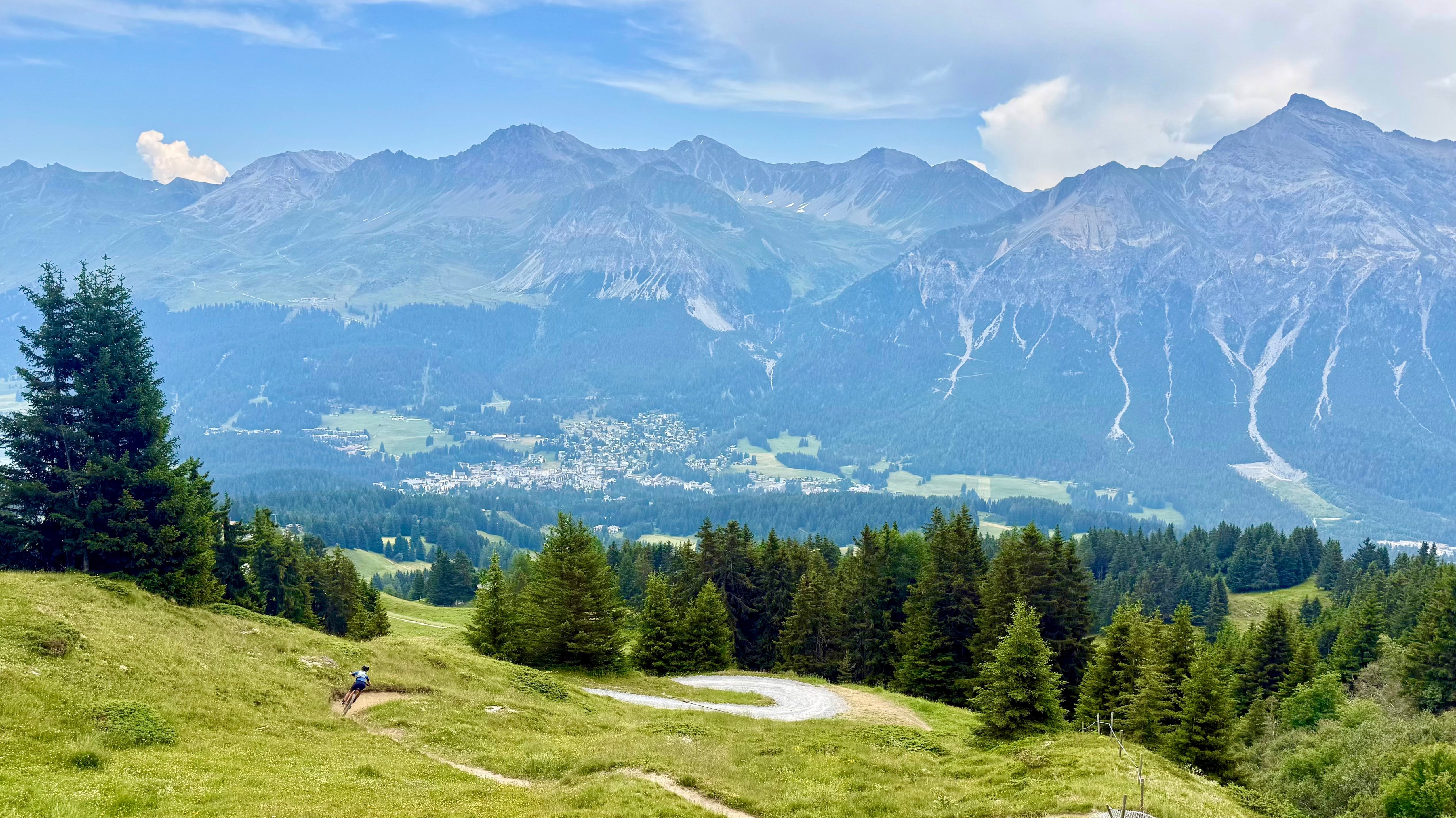 Testing the New SCOTT Spark RC World Cup in Switzerland