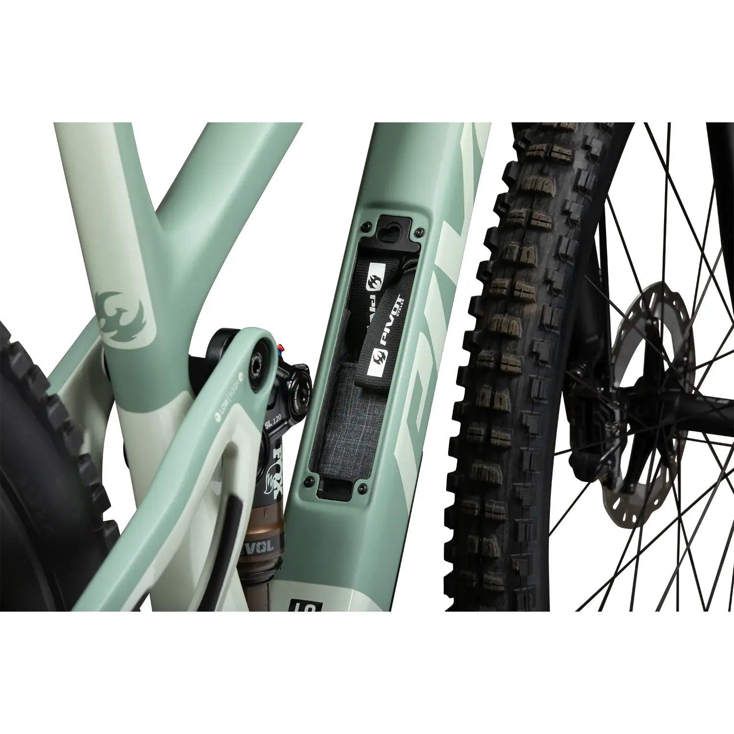 Pivot Trailcat SL Pro X0 Eagle Transmission w/ Alloy Wheels Bicycle - Mountain - Trail Pivot Cycles