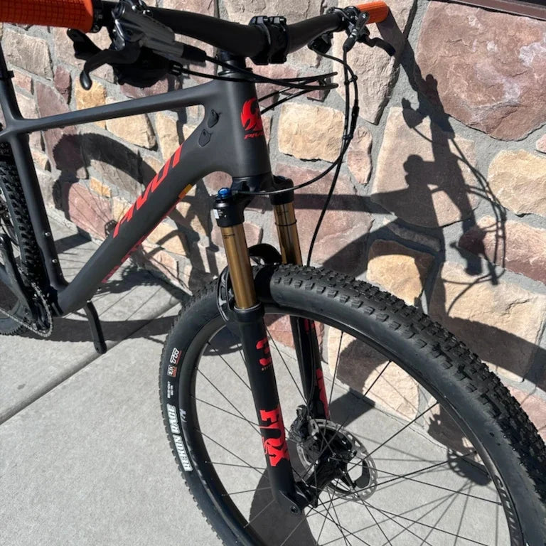 USED - Pivot Les SL - Team XTR - XL Bicycle - Mountain - Hardtail Pivot Cycles