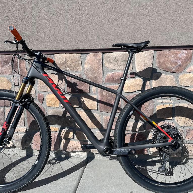 USED - Pivot Les SL - Team XTR - XL Bicycle - Mountain - Hardtail Pivot Cycles
