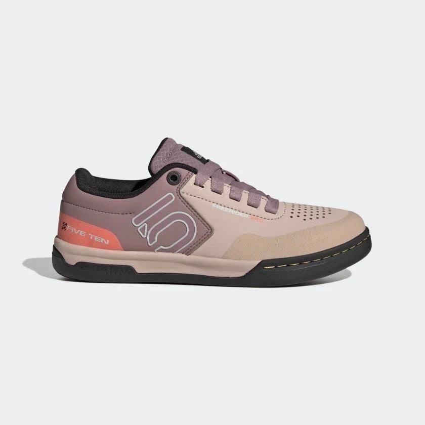 Five Ten Freerider Pro W Bike Shoe Cycling Shoes - Mountain Shoes - Womens Mountain Shoes Five Ten 7 Wonder Taupe / Grey One / Acid Orange