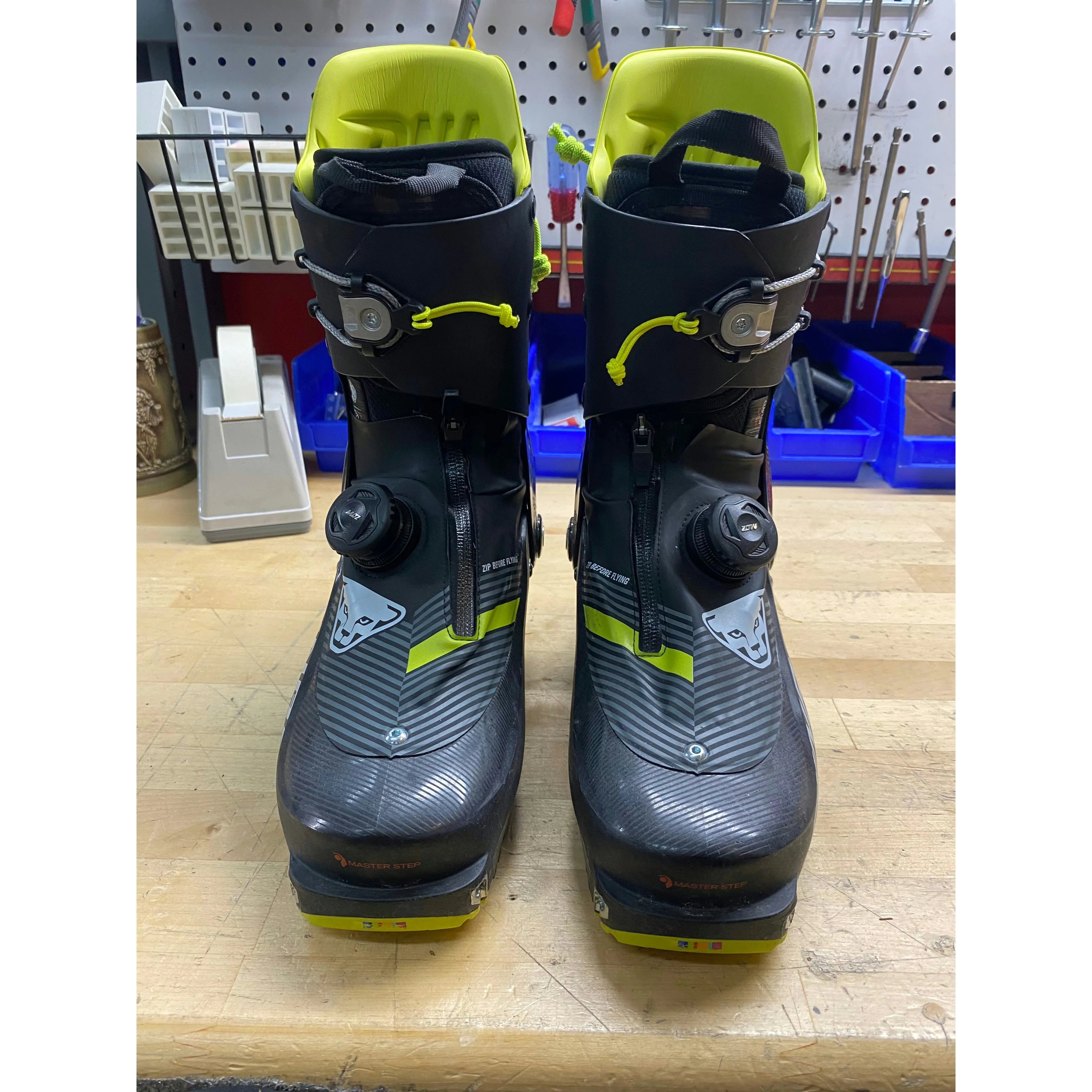 Used (26.5/27.0) Dynafit DNA Alpine Touring Boot Used Boots Cripple Creek Consignment