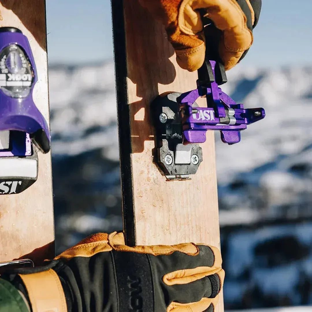 free ride snowboard bindings CAST Freetour 2.0 Pivot 18 Ski Bindings Purple 105