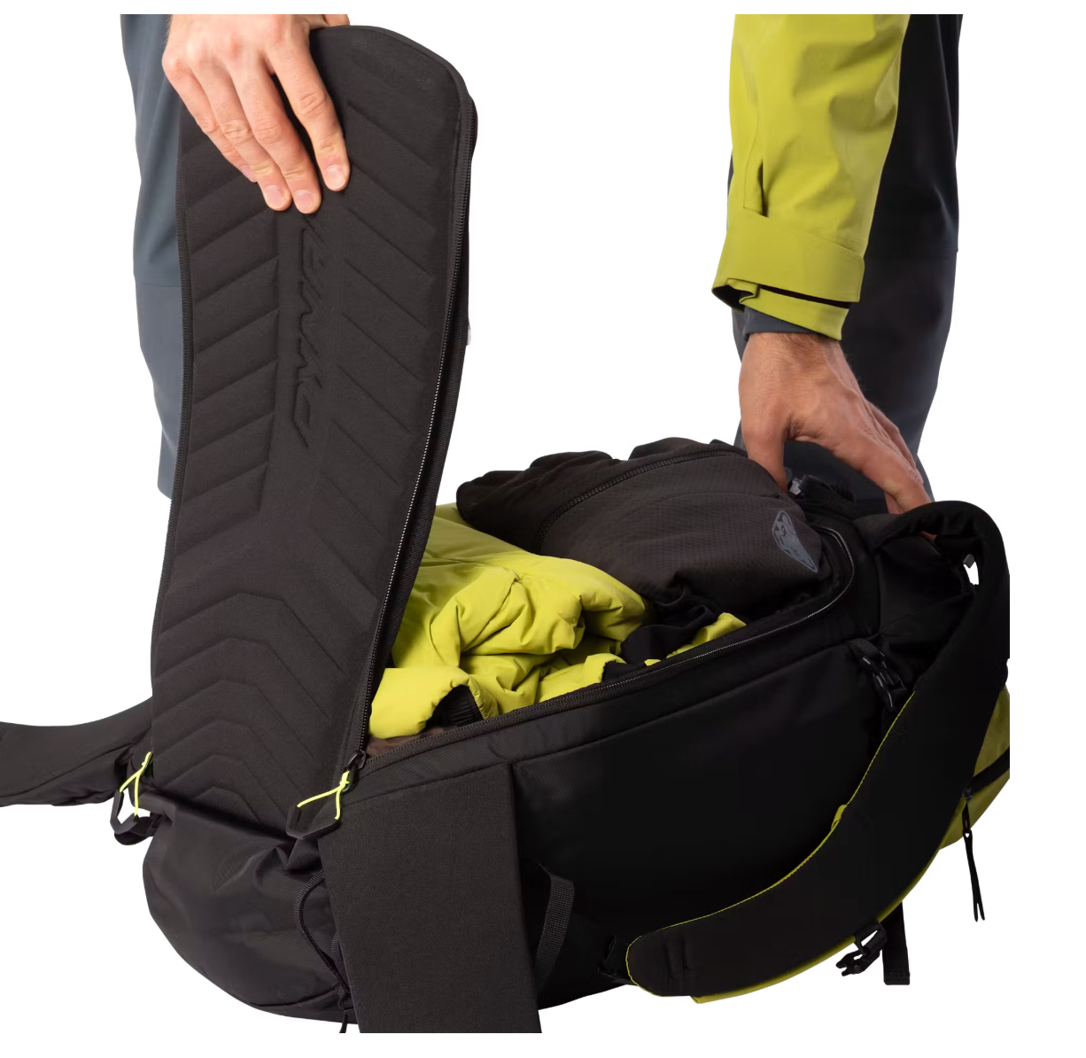 dynafit radical 32 backpack gold back panel